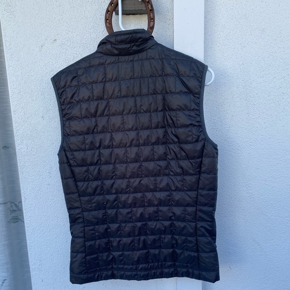Like New Men's Patagonia Nano Puff Jacket (XS) - Picture 3 of 3